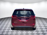 Used 2023 Chrysler Pacifica Touring-L image 4