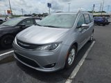 Used 2020 Chrysler Pacifica Touring-L w/ Tire & Wheel Group image 3