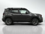 Used 2017 Jeep Renegade Latitude w/ Popular Equipment Group image 6