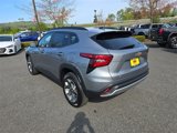 New 2025 Chevrolet Trax LT w/ LT Convenience Package image 4