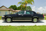 Used 2003 Lincoln Town Car Cartier image 3