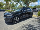 Used 2019 Volvo XC40 T5 R-Design image 2