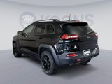 Used 2017 Jeep Cherokee Trailhawk image 4