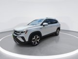 Certified 2022 Volkswagen Taos SEL image 4