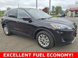 Used 2021 Ford Escape SE image 2
