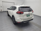 Used 2018 Nissan Rogue SL w/ Premium Package image 5
