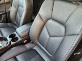 Certified 2024 Porsche Macan image 5