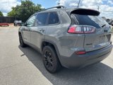 Used 2023 Jeep Cherokee Altitude Lux image 5