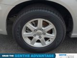Used 2011 Chrysler Town & Country Touring image 5