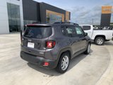 Used 2018 Jeep Renegade Latitude image 3