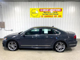 Used 2017 Volkswagen Passat 1.8T R-Line image 2