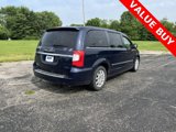 Used 2014 Chrysler Town & Country Touring image 3
