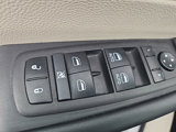 Used 2023 Chrysler Pacifica Touring-L image 5