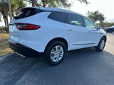 Used 2019 Buick Enclave Essence image 3