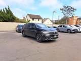 Used 2022 Volkswagen Tiguan SE image 2