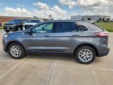 Used 2024 Ford Edge SEL image 2