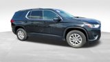 Used 2019 Chevrolet Traverse LT image 2