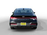 New 2025 Hyundai Elantra SE image 4
