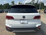 Used 2024 Volkswagen Taos SE image 4