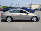 Used 2018 Chevrolet Malibu LT w/ Driver Confidence Package image 2