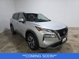 Used 2022 Nissan Rogue SV image 3