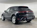 Used 2023 Porsche Macan Turbo image 3