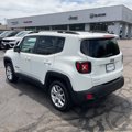 Used 2016 Jeep Renegade Latitude w/ Cold Weather Group image 3