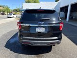 Used 2018 Ford Explorer XLT image 4