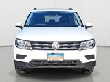Used 2021 Volkswagen Tiguan SE w/ Panoramic Sunroof Package image 2