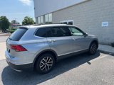Used 2021 Volkswagen Tiguan SE image 3