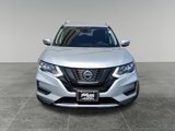 Used 2019 Nissan Rogue SV image 2