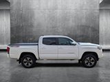 Used 2018 Toyota Tacoma TRD Sport image 4