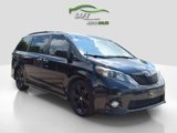 Used 2014 Toyota Sienna SE image 2