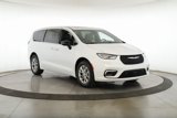 New 2026 Chrysler Pacifica Select image 2