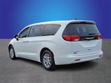 Used 2023 Chrysler Voyager LX image 4