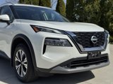 Used 2022 Nissan Rogue SV w/ SV Premium Package image 2