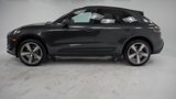 Used 2024 Porsche Macan image 2