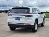 Used 2023 Jeep Grand Cherokee Laredo image 3