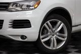 Used 2014 Volkswagen Touareg Executive image 3