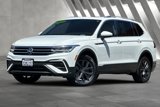 Used 2022 Volkswagen Tiguan SE image 2