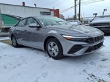 New 2025 Hyundai Elantra SE image 2