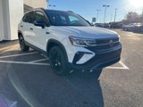 New 2024 Volkswagen Taos SE image 3