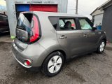 Used 2015 Kia Soul EV + image 4