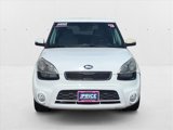 Used 2013 Kia Soul ! image 2