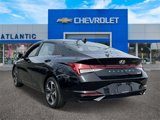 Used 2023 Hyundai Elantra Limited w/ Preferred Accessory Package image 6