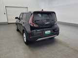 Used 2023 Kia Soul LX w/ LX Technology Package image 6