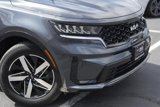 Used 2022 Kia Sorento S w/ Panoramic Sunroof Package image 3