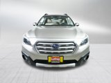Used 2017 Subaru Outback 2.5i Limited image 2