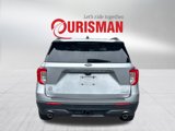 Used 2021 Ford Explorer XLT w/ Equipment Group 202A image 3