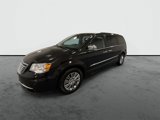 Used 2015 Chrysler Town & Country Touring-L w/ Driver Convenience Group image 4